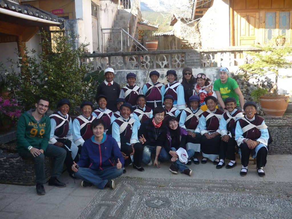 Front Lounge Gallery - Dancing Ladies of Yuhu 2009